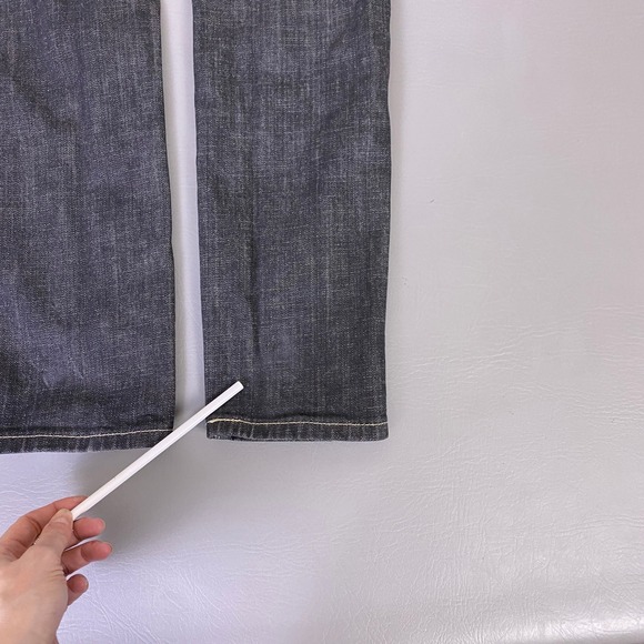 Levis 421 Skinny Jeans Women's W30 Black Dark Wash Distressed Indigo Low Rise - Picture 16 of 16